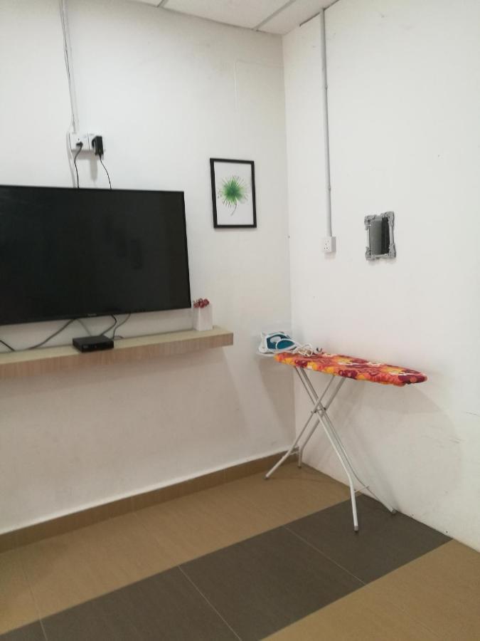 Aban Transit House Hotel Kampung Kuala Besut Ngoại thất bức ảnh