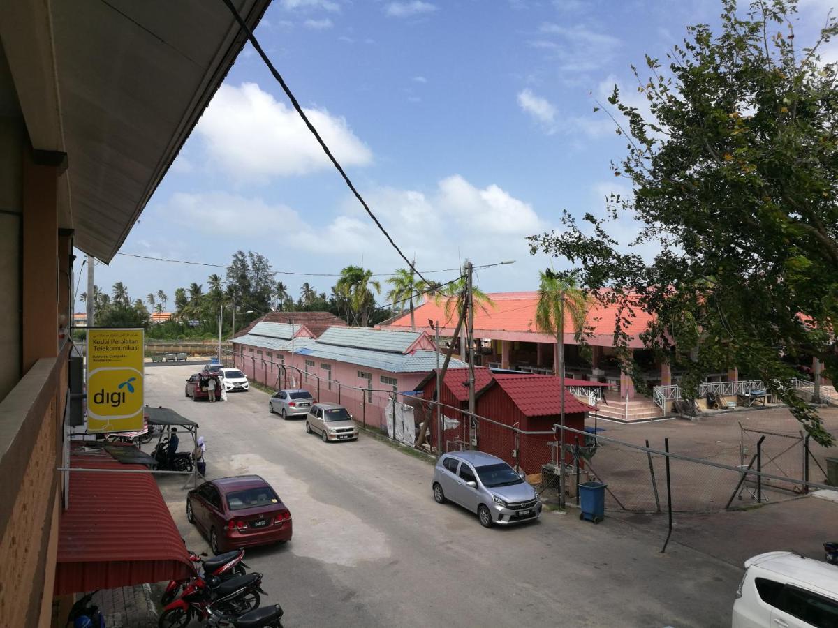 Aban Transit House Hotel Kampung Kuala Besut Ngoại thất bức ảnh