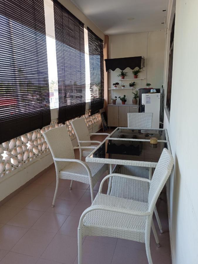 Aban Transit House Hotel Kampung Kuala Besut Ngoại thất bức ảnh